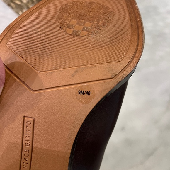 Vince Camuto Riggie Bootie Size 9 - Picture 7 of 7